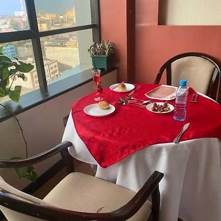 Hemak Suites ไนโรบี ภายนอก รูปภาพ