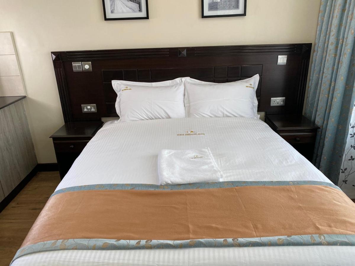 Hemak Suites ไนโรบี ภายนอก รูปภาพ