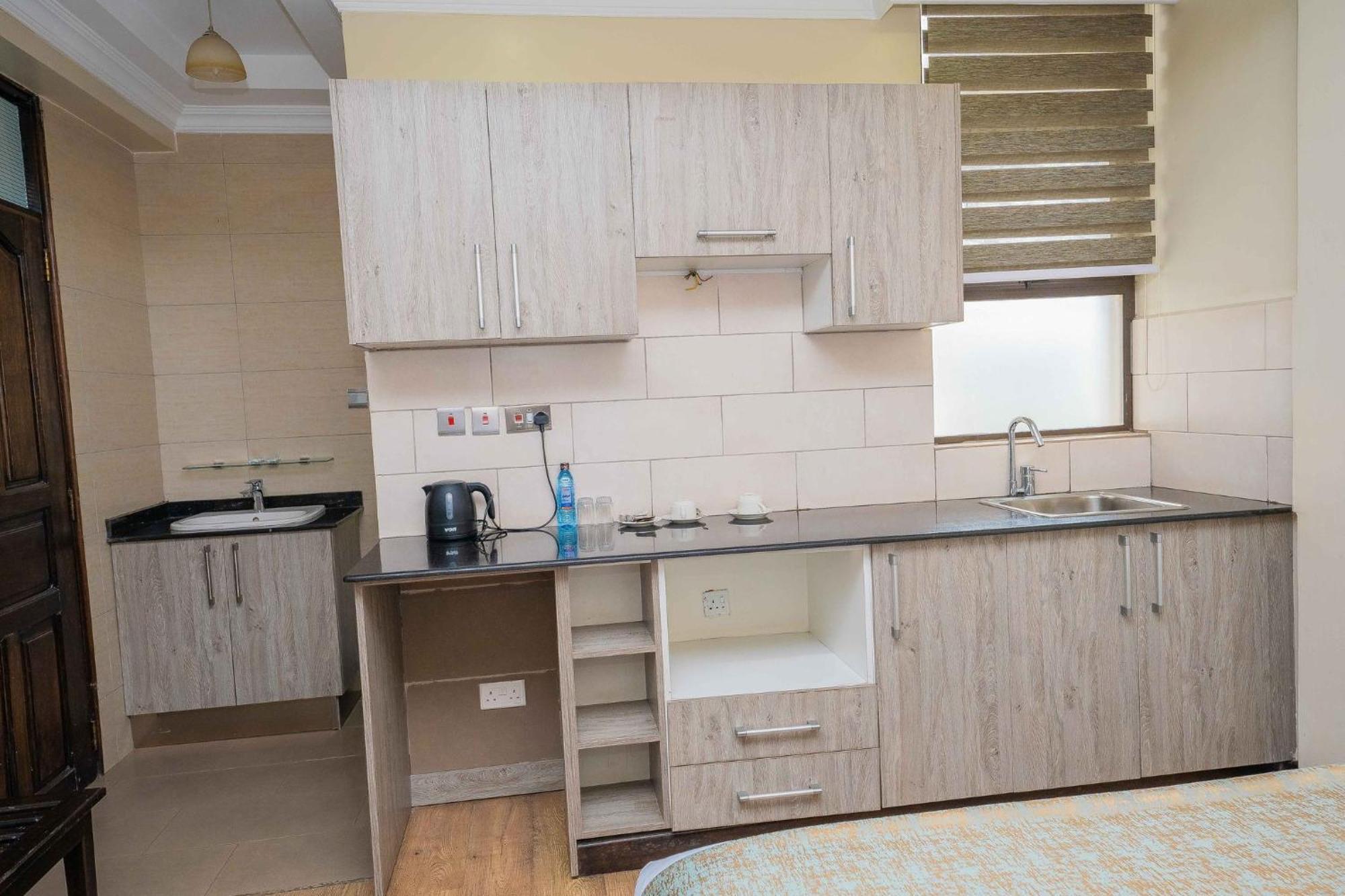 Hemak Suites ไนโรบี ภายนอก รูปภาพ