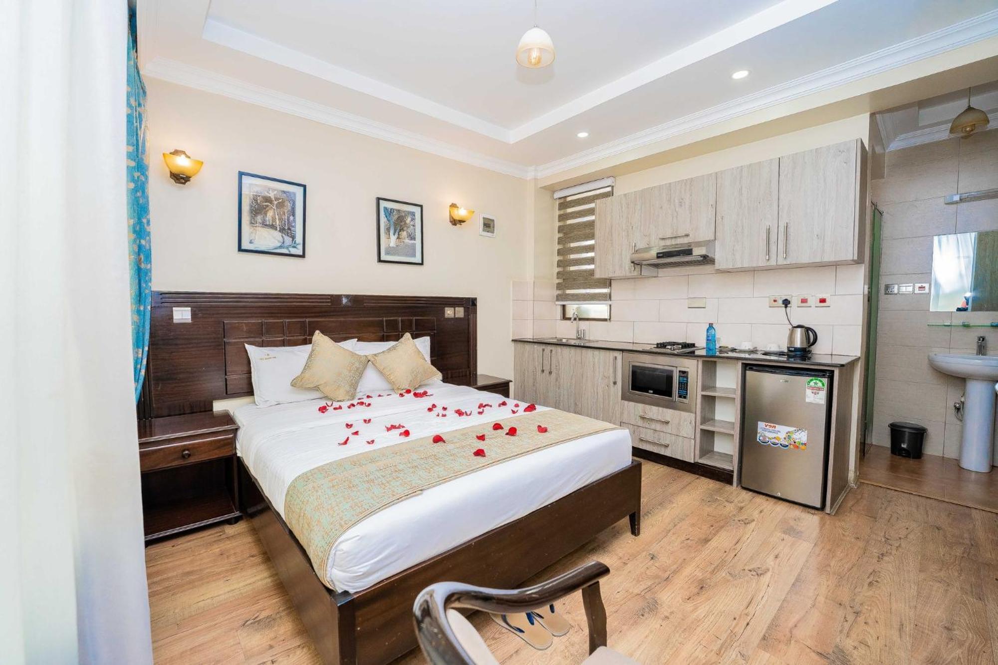 Hemak Suites ไนโรบี ภายนอก รูปภาพ