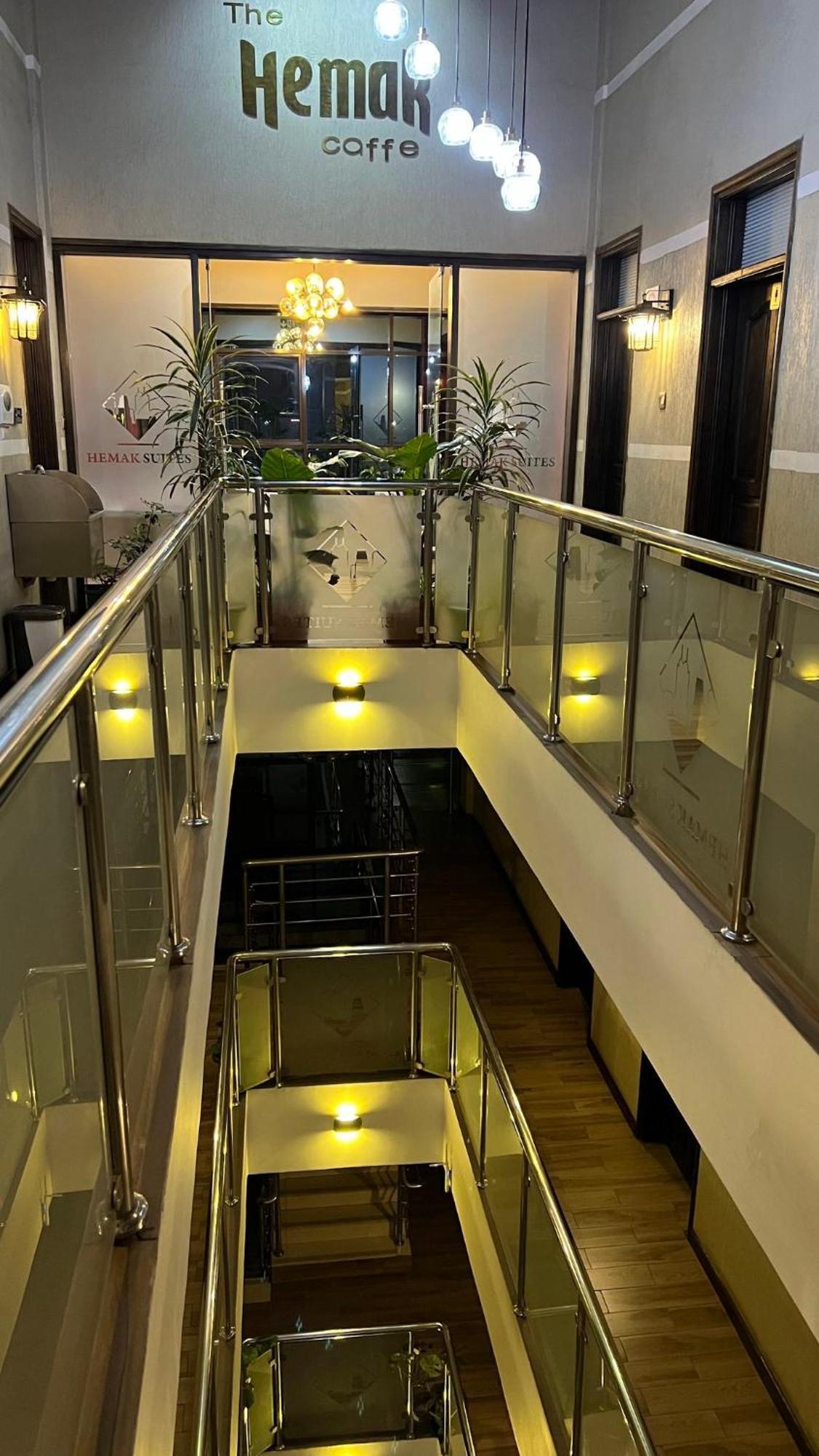 Hemak Suites ไนโรบี ภายนอก รูปภาพ
