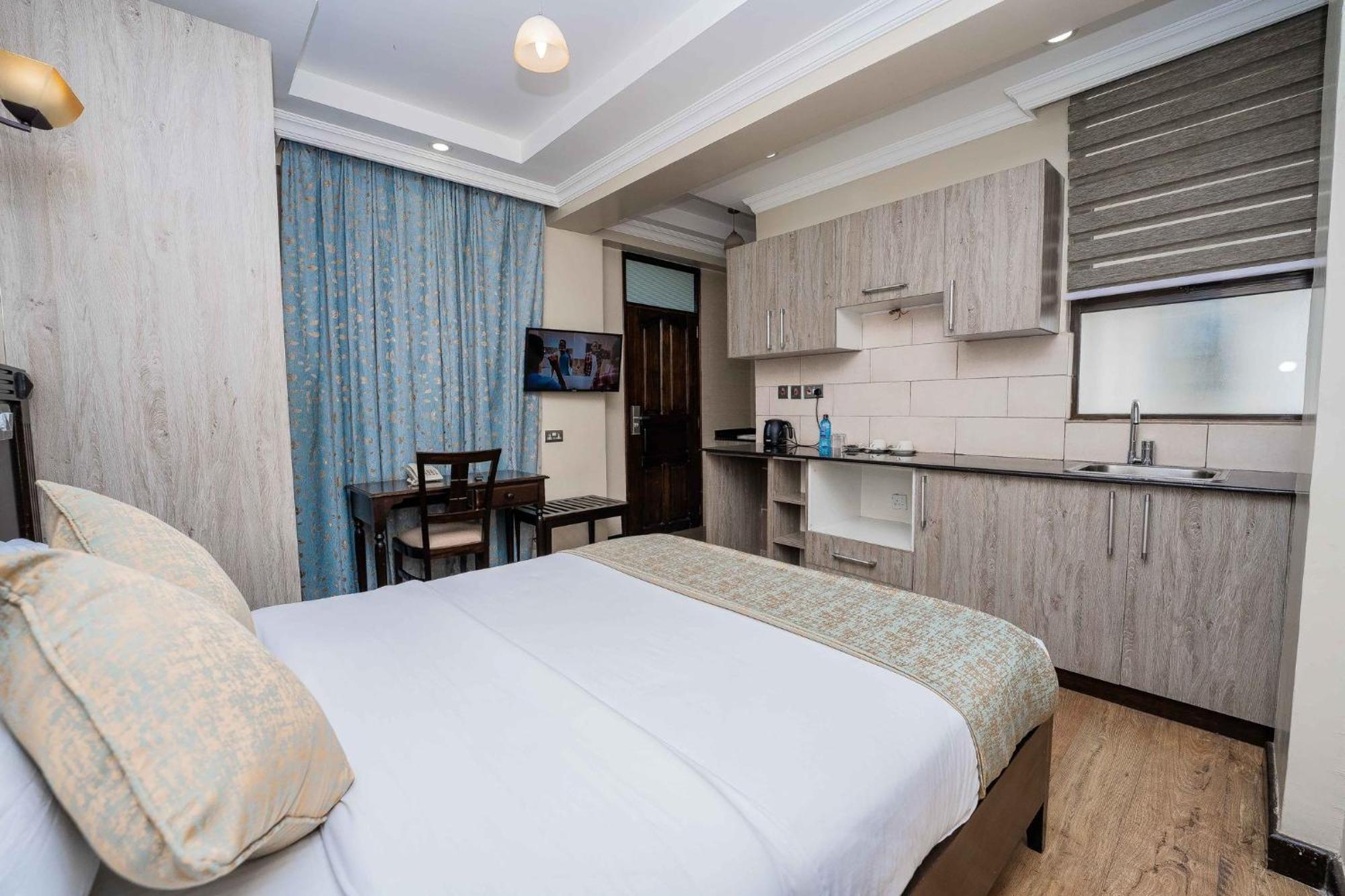 Hemak Suites ไนโรบี ภายนอก รูปภาพ