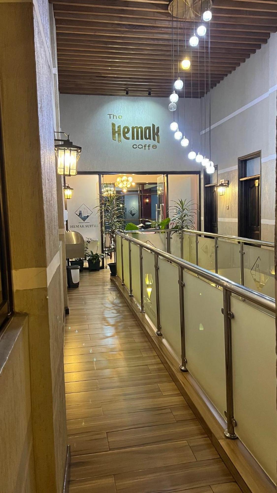 Hemak Suites ไนโรบี ภายนอก รูปภาพ