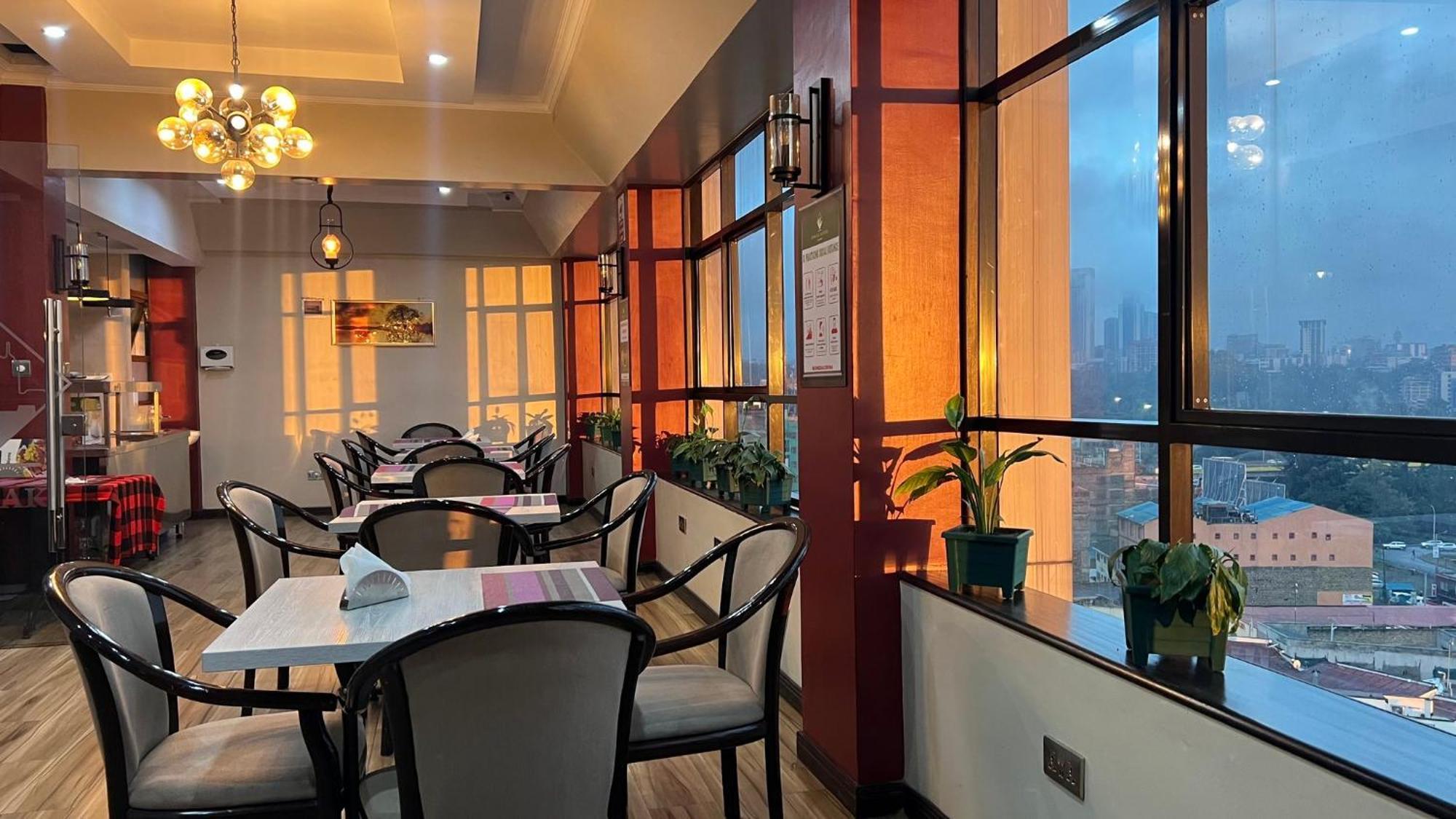 Hemak Suites ไนโรบี ภายนอก รูปภาพ